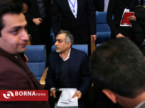 هم اندیشی صمیمانه جوانان با دولت