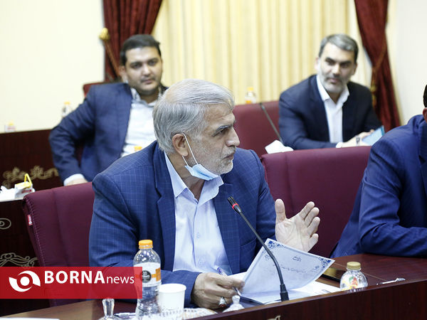 نشست وزیر ورزش و جوانان با جمعی از نمایندگان مجلس