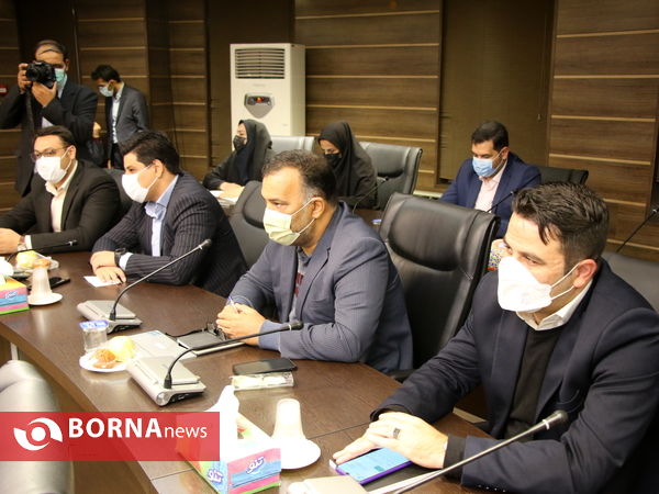 نشست صمیمی استاندار جدید آذربایجان غربی با مدیران رسانه های استان