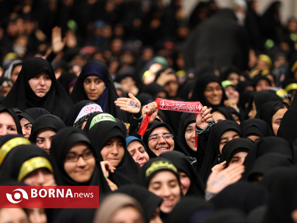 دیدار دانش آموزان و دانشجویان با مقام معظم رهبری