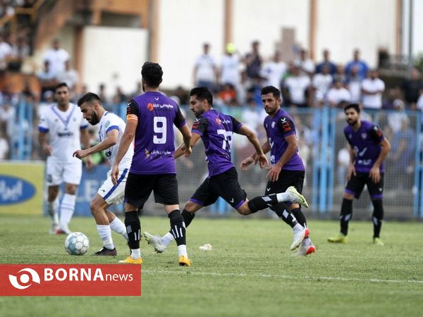 دیدار تیم های فوتبال ملوان بندرانزلی _ ویستا توربین تهران