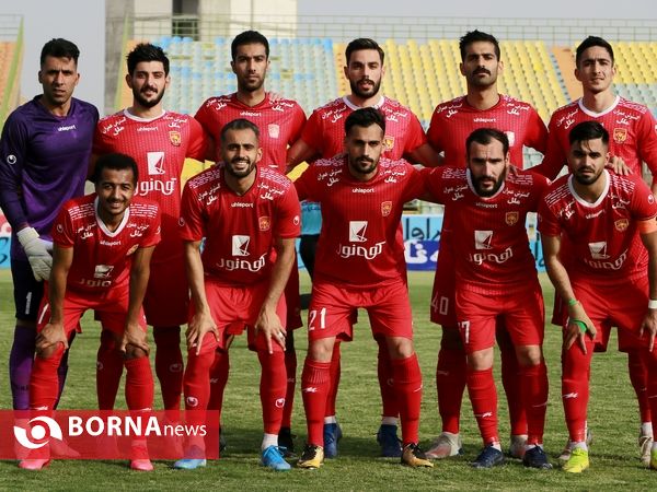 دیدار تیم های فوتبال صنعت نفت - شهر خودرو