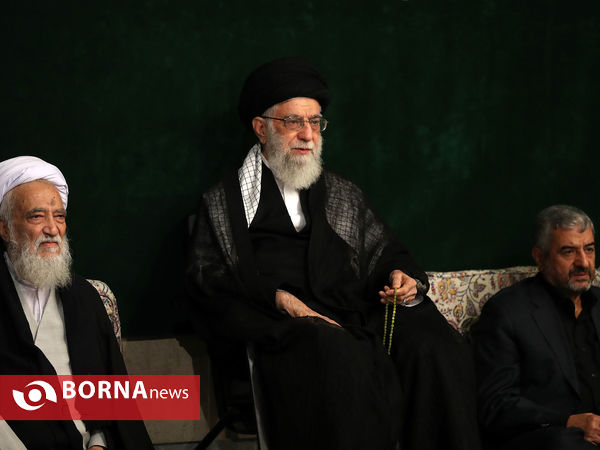 مراسم عزاداری شب عاشورا در حضور رهبر انقلاب