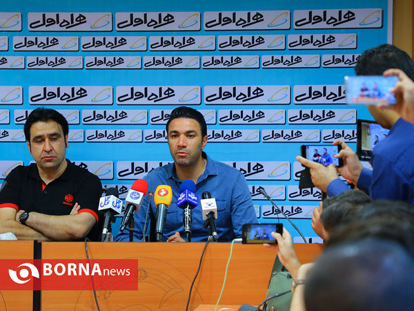 نشست خبری مربیان تیم های پرسپولیس و نساجی