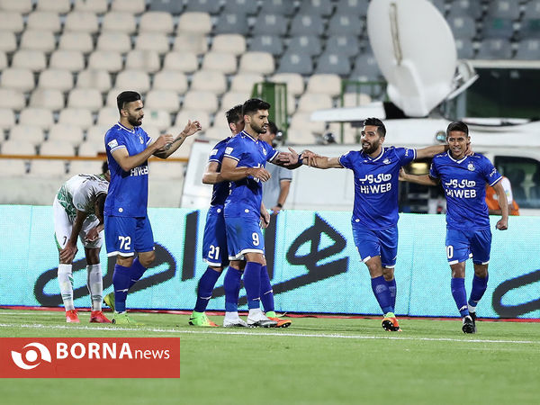 دیدار تیم های فوتبال استقلال - ذوب آهن