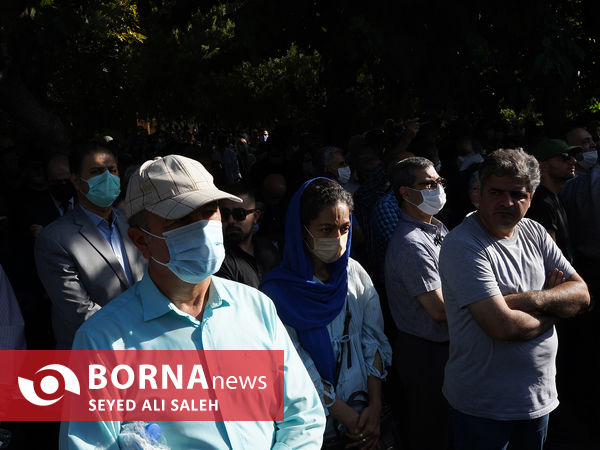 تشییع پیکر هوشنگ ابتهاج (سایه )