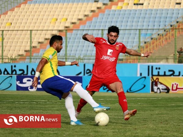 دیدار تیم های فوتبال صنعت نفت - شهر خودرو