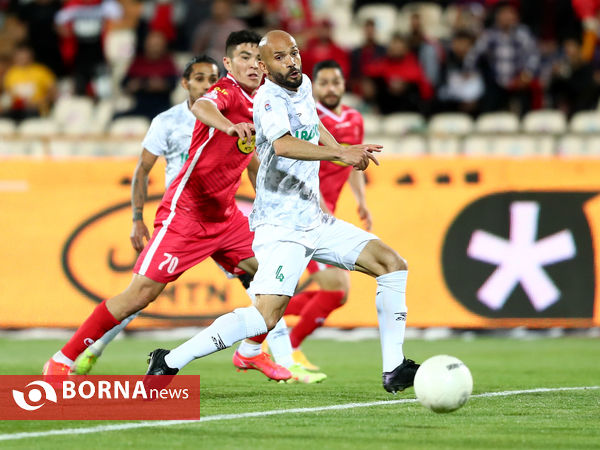 دیدار تیم های فوتبال پرسپولیس - آلومینیوم