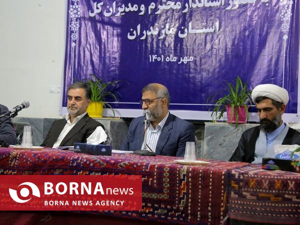 جلسه شورای اداری شهرستان ساری با حضور استاندار