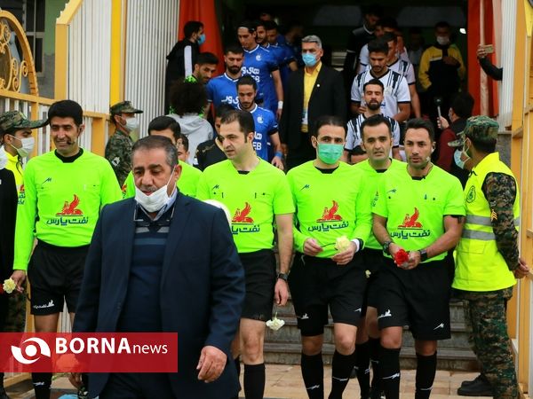 دیدار تیم های نفت مسجدسلیمان - استقلال