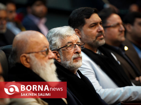  آیین برافراشتن پرچم عزای حسینی برفراز بلندترین سکوی پرچم ایران