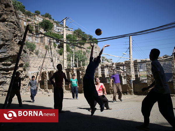 والیبال در هورامان تخت