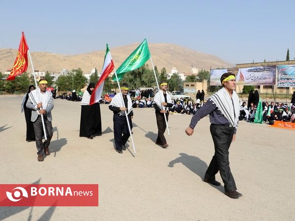 صبحگاه فرهنگی 1000 دانش آموز شیرازی به مناسبت هفته دفاع مقدس