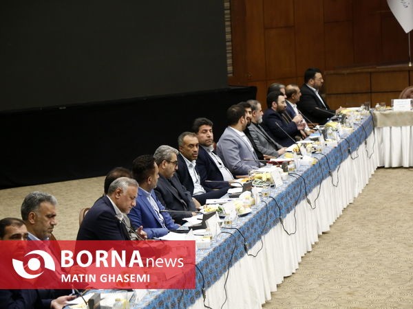 نشست مدیران کل ورزش و جوانان استان ها با سرپرست وزارت ورزش و جوانان