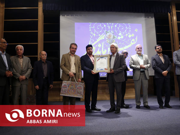رونمایی از سردیس بزرگان صنایع دستی و هنرهای سنتی در شیراز