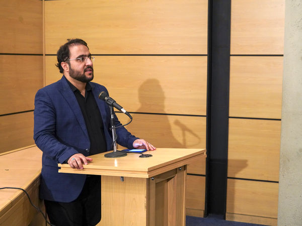 رونمایی از مستند سینمایی «لباس کار» در شیراز