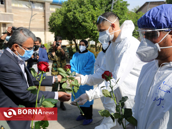 تجلیل مقامات ارشد فارس از عوامل بیمارستان پشتیبان ارتش ویژه بیماران کرونایی