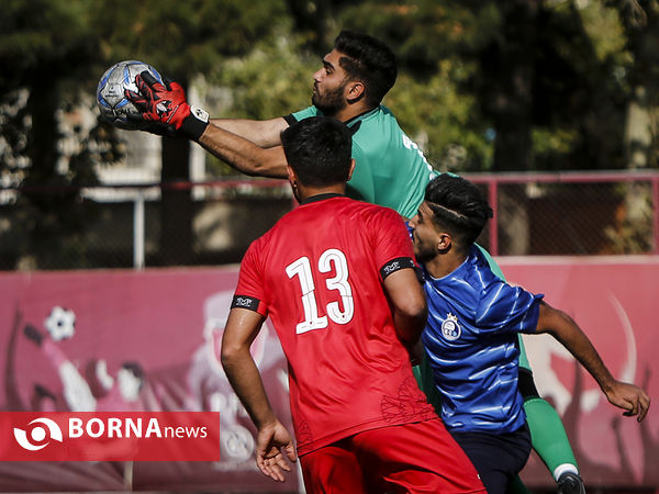 دربی امید پرسپولیس و استقلال