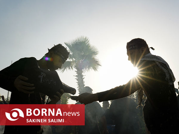  آیین برافراشتن پرچم عزای حسینی برفراز بلندترین سکوی پرچم ایران