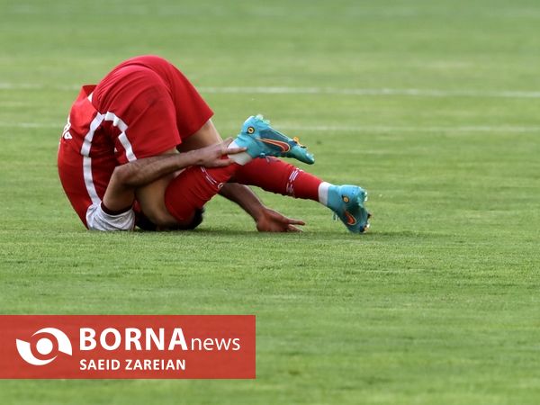 دیدار تیم های فوتبال پرسپولیس - صنعت نفت