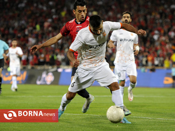 دیدار تیم های فوتبال نساجی - مس کرمان