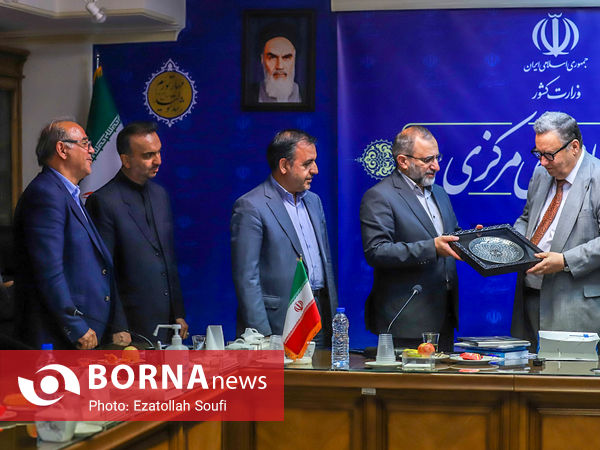 سفر سفیر فنلاند به استان مرکزی