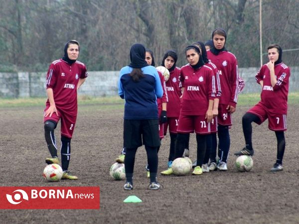تمرین تیم فوتبال بانوان ملوان بندرانزلی