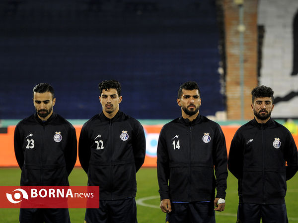 دیدار تیم های فوتبال  استقلال - نود ارومیه