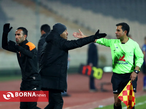 دیدار تیم های فوتبال استقلال - فولاد