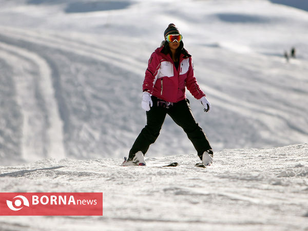 بازدید مسوولان از پیست بین المللی اسکی دیزین