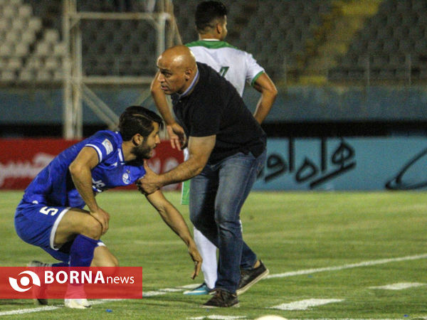 دیدار تیم های فوتبال آلومینیوم اراک-استقلال تهران