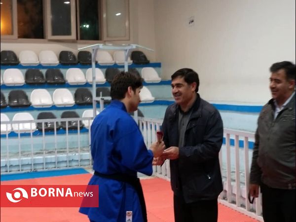تجلیل مدیرکل ورزش و جوانان آذربایجان شرقی از مربیان ورزشی