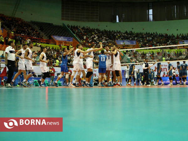 در حاشیه روز نخست لیگ جهانی والیبال