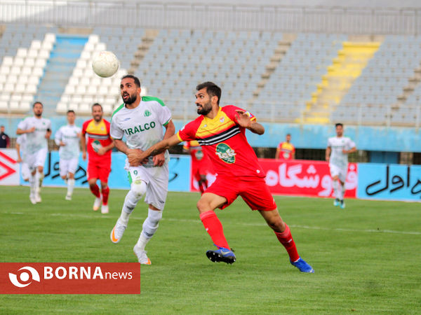 دیدار تیم‌های فوتبال آلومینیوم اراک - فولاد خوزستان