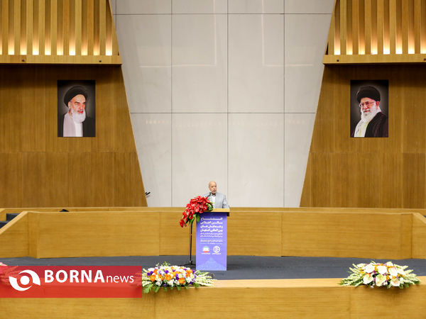 آیین بهره برداری از فاز یک و دو مرکز همایش های بین المللی اصفهان