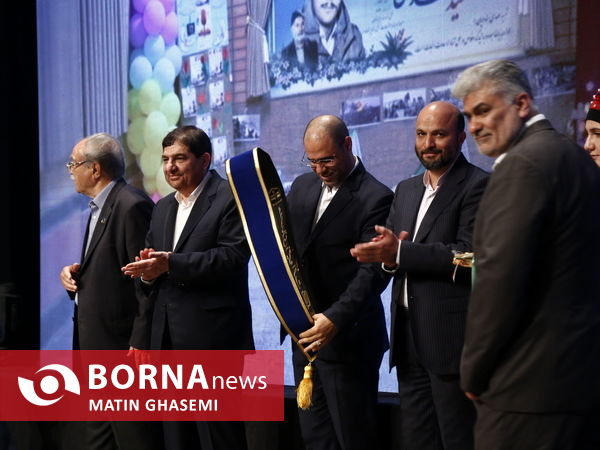 همایش تکریم از خیّرین مدرسه ساز 