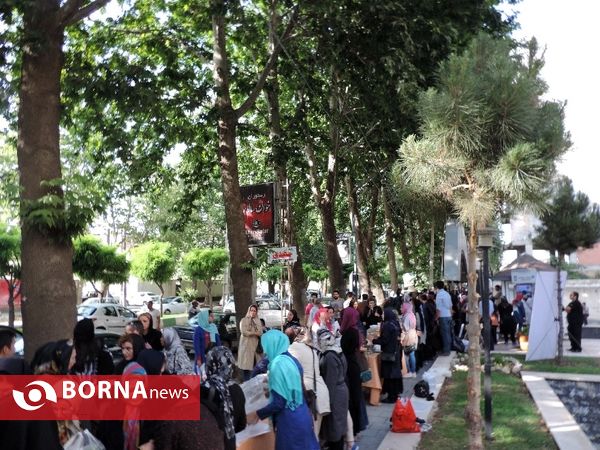 بازارچه خرید غذا به نفع بیماران سرطانی در ارومیه