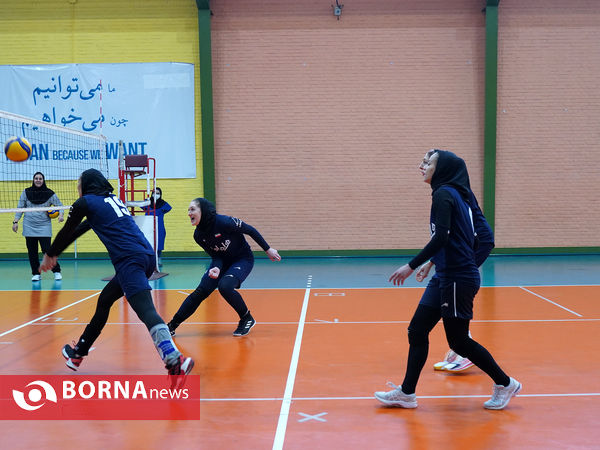 تمرین تیم ملی والیبال نوجوانان و بزرگسالان دختران