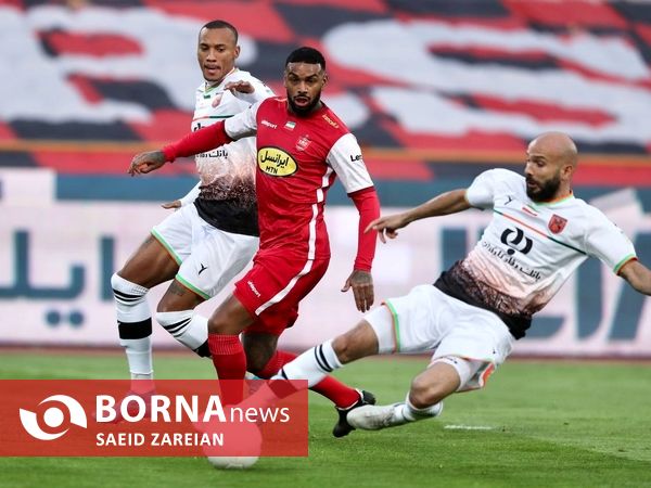 دیدار تیم های فوتبال پرسپولیس_ مس رفسنجان