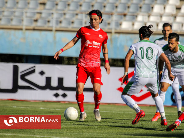 دیدار تیم های فوتبال آلومینیوم اراک-تراکتور سازی تبریز