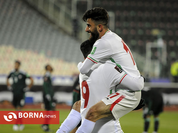 دیدار تیم های فوتبال ایران - امارات