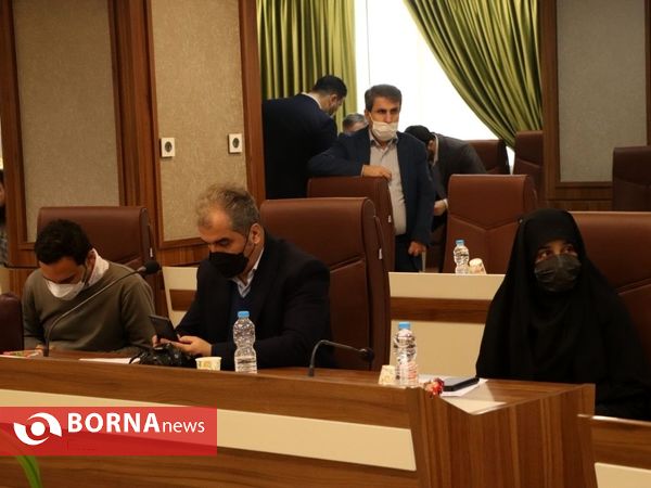 نشست هم اندیشی اصحاب رسانه با مدیرعامل سازمان منطقه آزاد انزلی