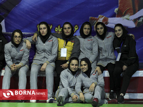 مسابقات کشتی کلاسیک دختران