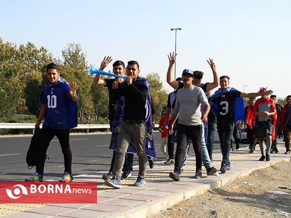 حال و هوای  اطراف  ورزشگاه آزادی قبل از دربی 85