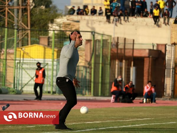 دیدار تیم های فوتبال صنعت نفت - فولاد