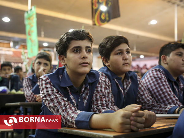 آیین نواختن زنگ دانش آموز شهید