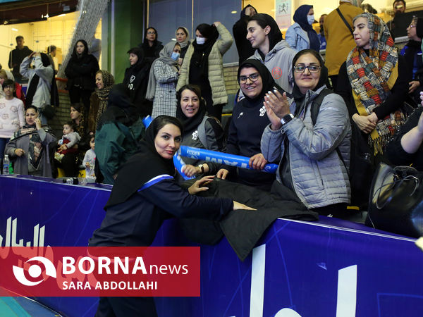 اهدای کاپ قهرمانی لیگ برتر والیبال زنان