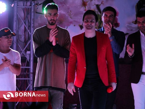 جنگ شادی با اجرای حامد آهنگی در تالار البرز لاهیجان