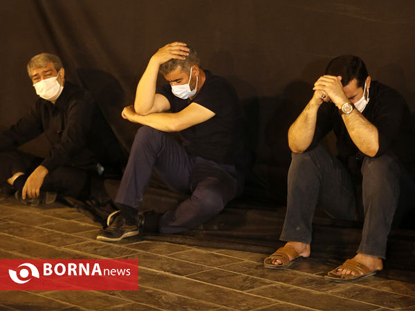 عزاداری شب تاسوعا در میدان امام حسین (ع)