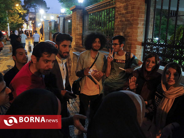 تبلیغات خیابانی نامزدهای ریاست جمهوری توسط هوادارانشان